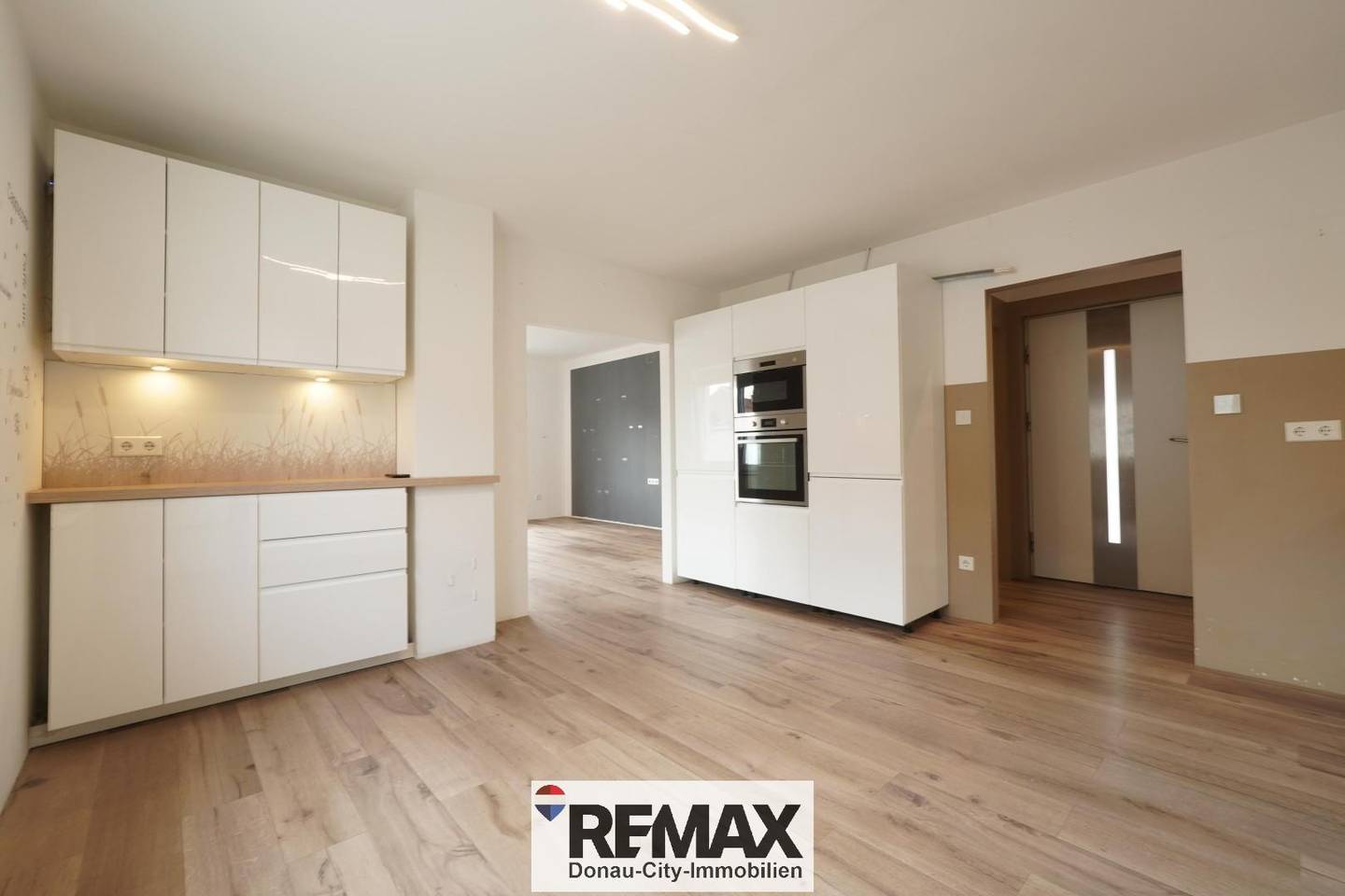 HAUS STATT WOHNUNG | Garten & Pool | Nur ca. 30 Min. nach Wien