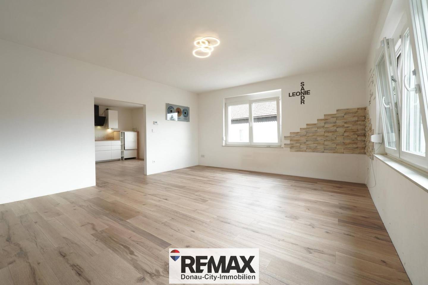 HAUS STATT WOHNUNG | Garten & Pool | Nur ca. 30 Min. nach Wien