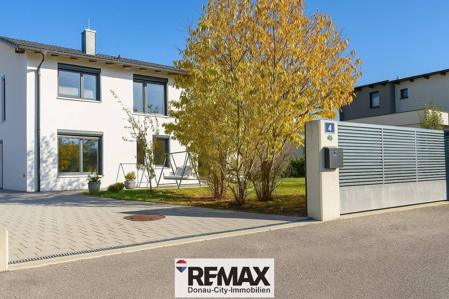 <b>Open house - Einfamilienhaus mit hochwertiger Ausstattung und großzügigem Wohnkonzept</b>