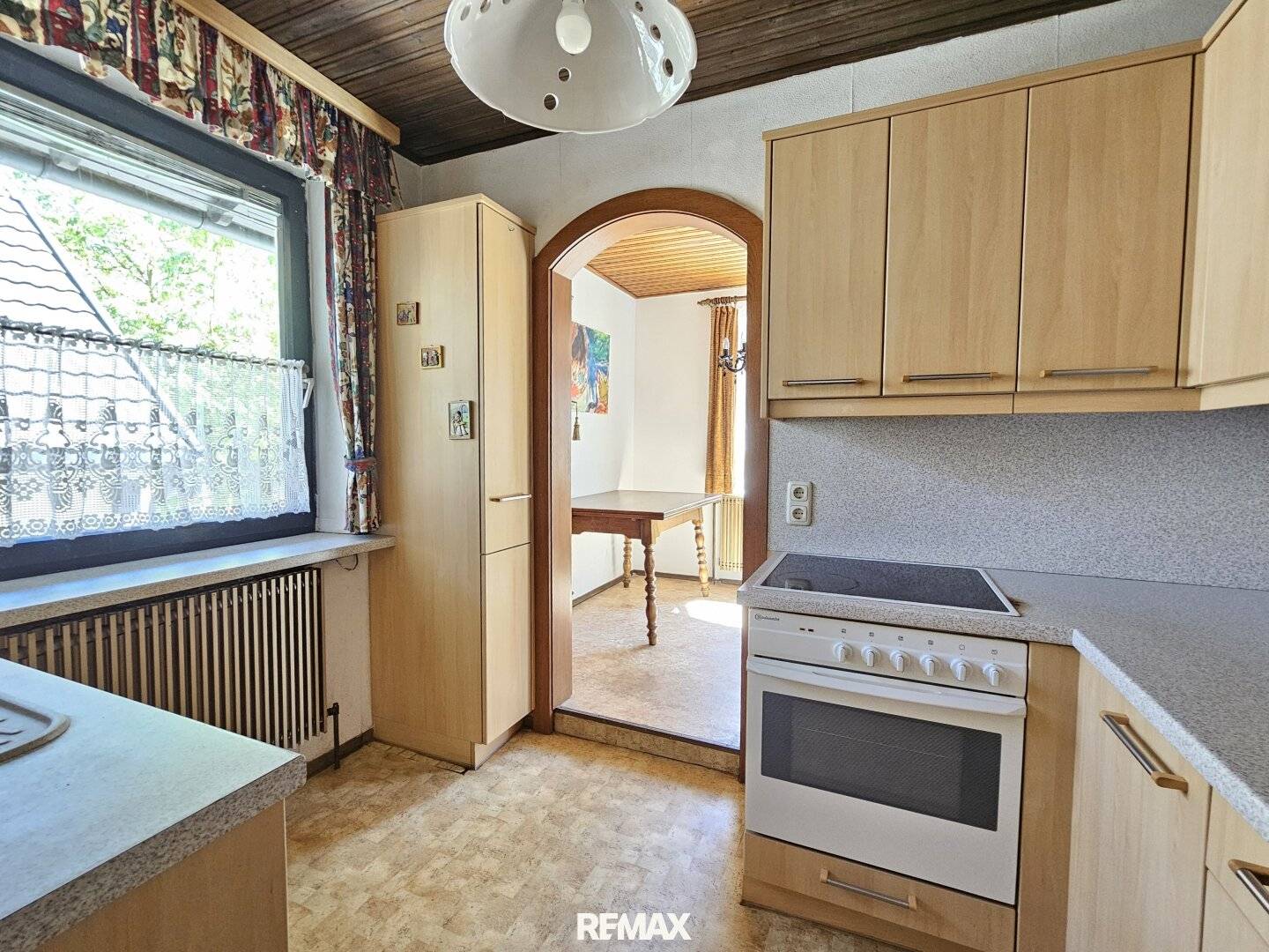 Mehr als ein Zuhause – Wohnhaus mit kleinem Gästehaus und großem Garten
