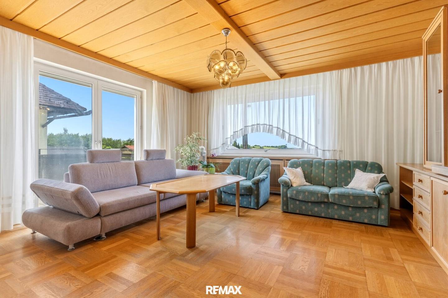 Einfamilienhaus mit großem Garten und Platz für individuelle Wohnideen