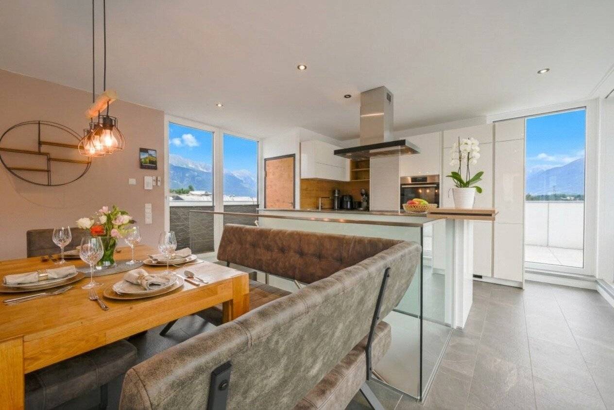 Über den Dächern von Götzens: Exklusives 3-Zimmer-Penthouse mit 360 Grad Traumterrasse
