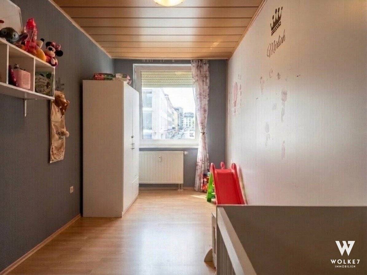 ​​​​​​​RUHIGE 2-ZIMMER-EIGENTUMSWOHNUNG IM 3. OG NÄHE U4/U6 LÄNGENFELDGASSE