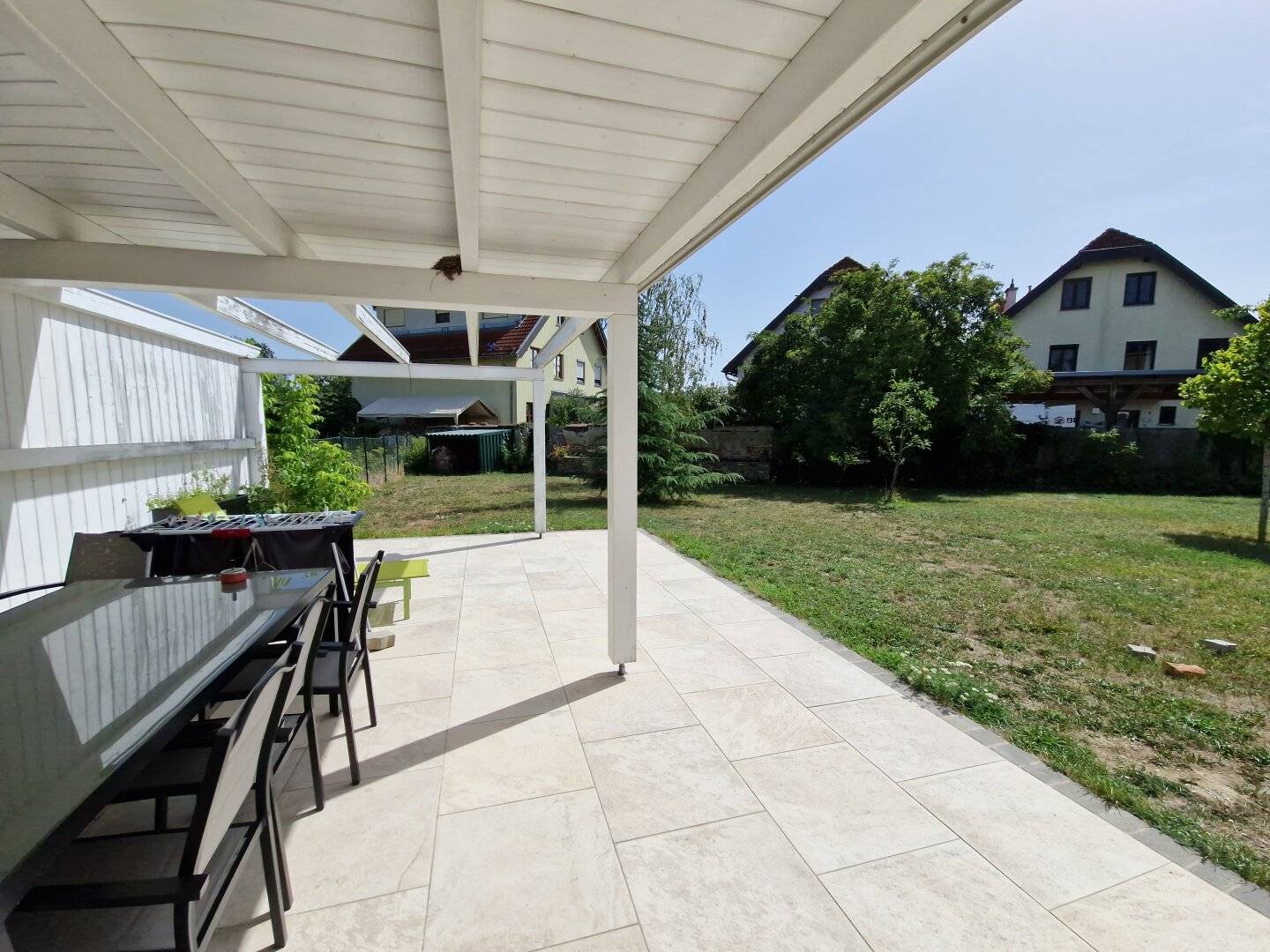 Old building dream in Judenau Plenty of space and an idyllic communal garden