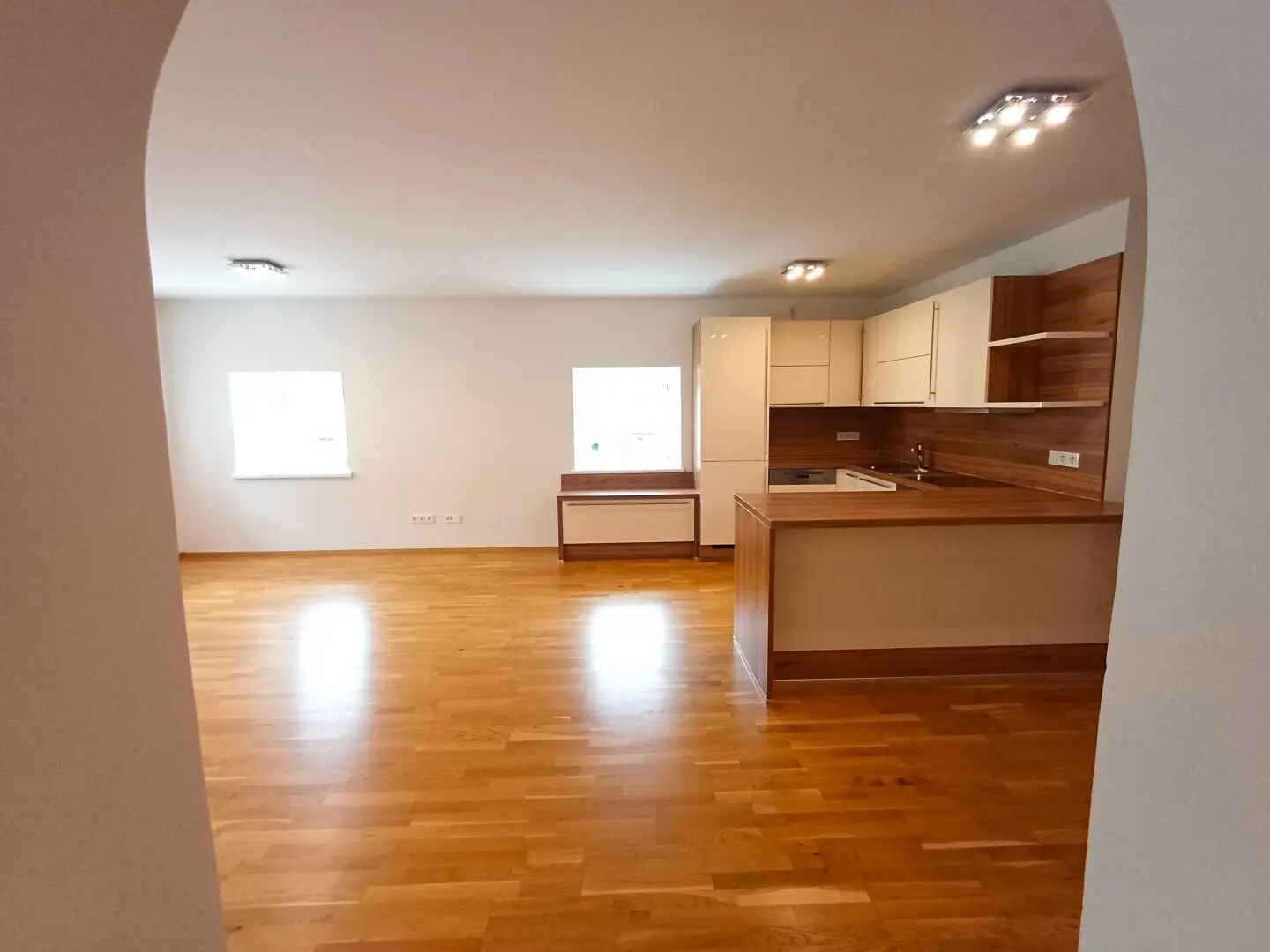 Taste meets space: Spacious 3-room apartment in the center of Thalgau