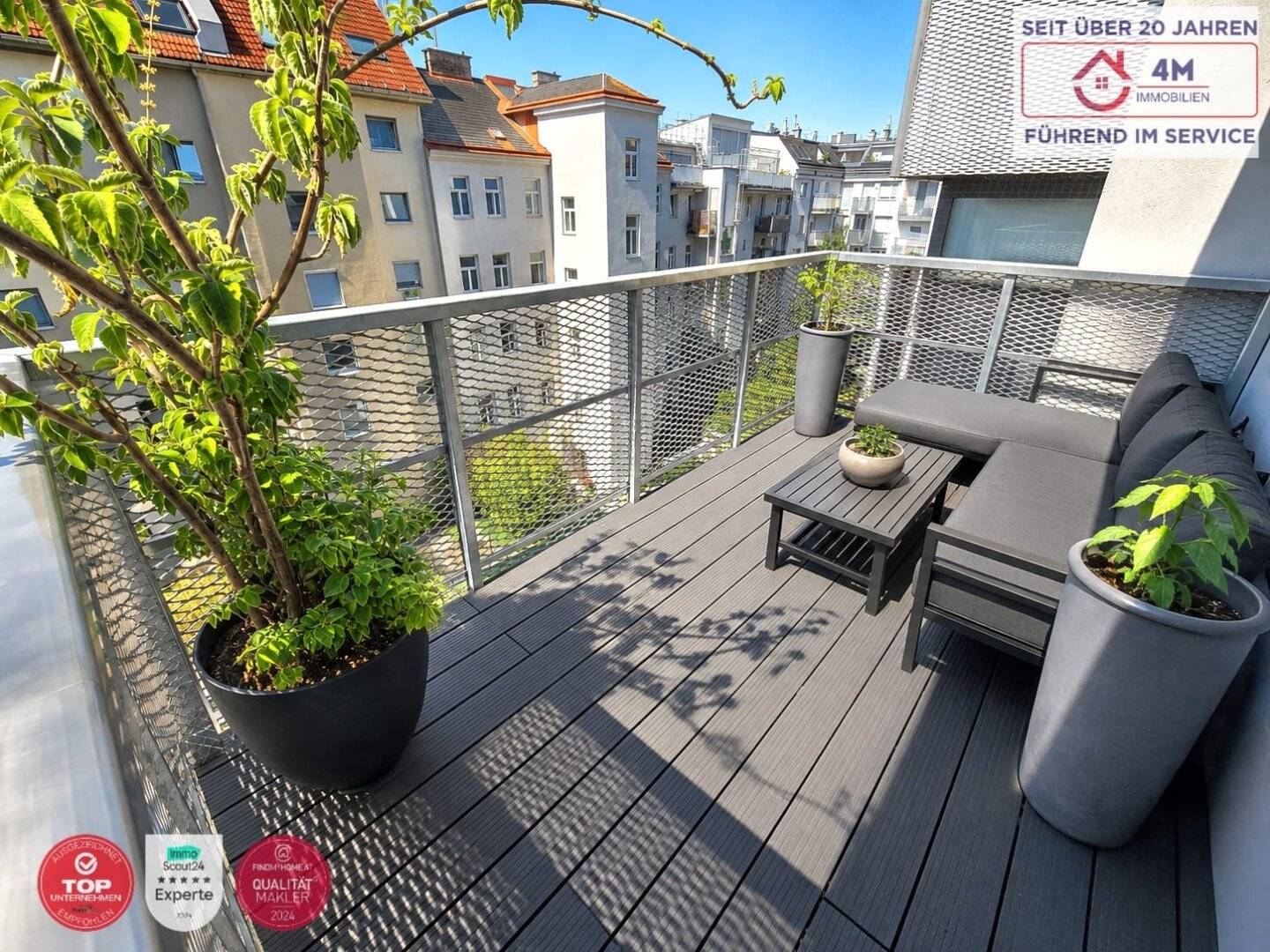 Wiener Lebensgefühl auf höchstem Niveau - modernes Wohnen im charmanten Altbau mit Balkon im 4. Liftstock!
