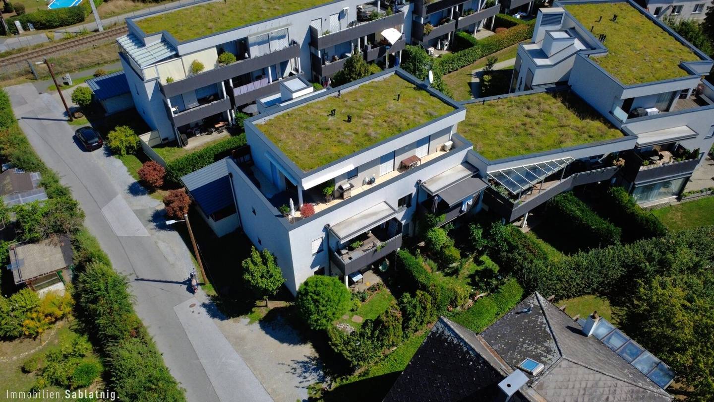 WOHLFÜHLWOHNEN IM GRÜNEN! Charmante Gartenwohnung in ruhiger Sackgassenlage_Graz-Liebenau!