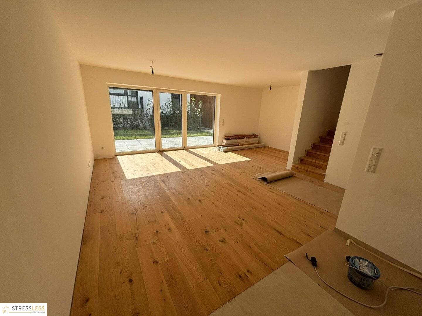 Modern terraced house with garden, terrace &amp; EV charging station in Maria Lanzendorf