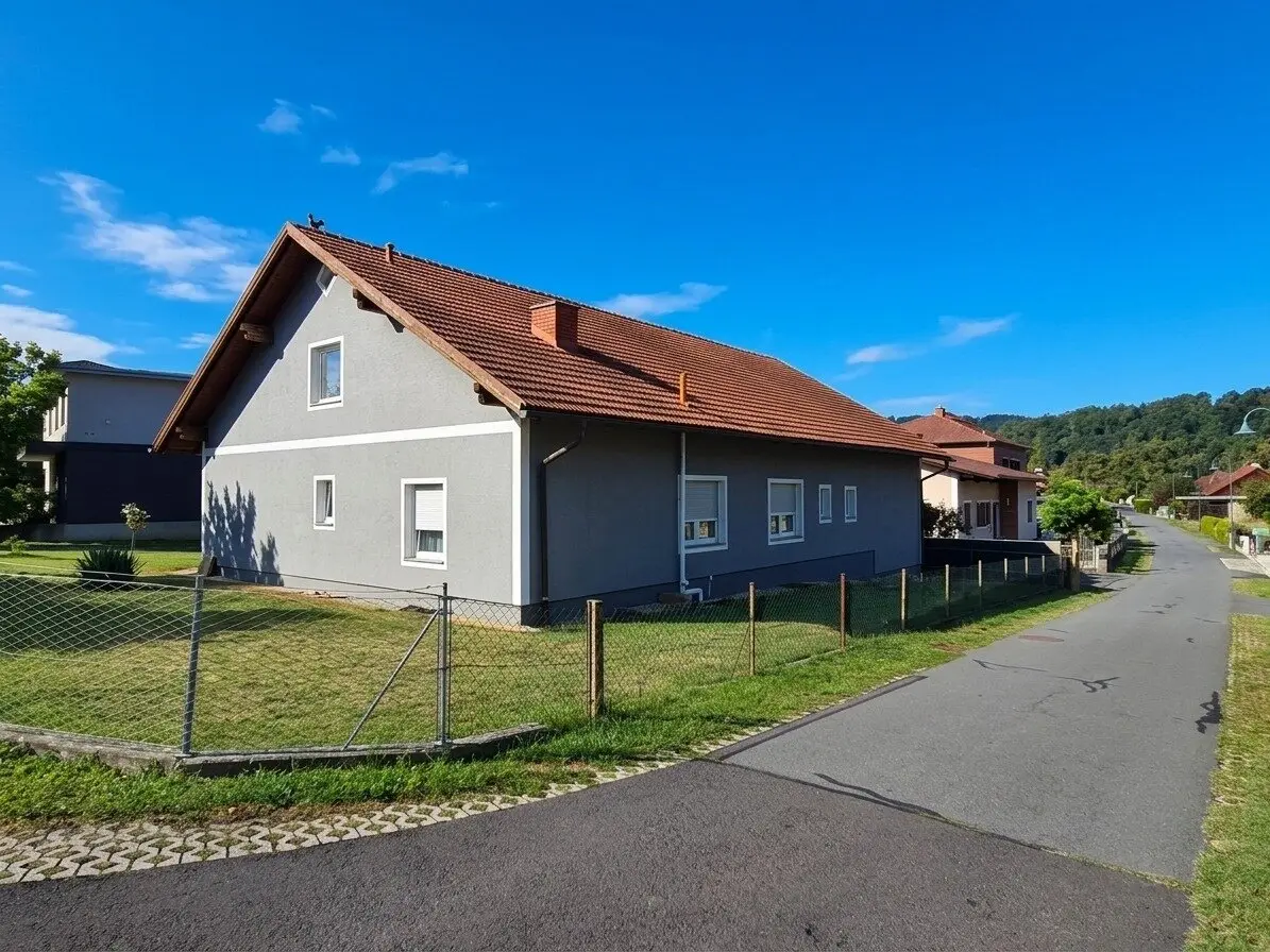 Geräumiges Wohnhaus mit Potenzial in sehr guter und ruhiger Wohnlage