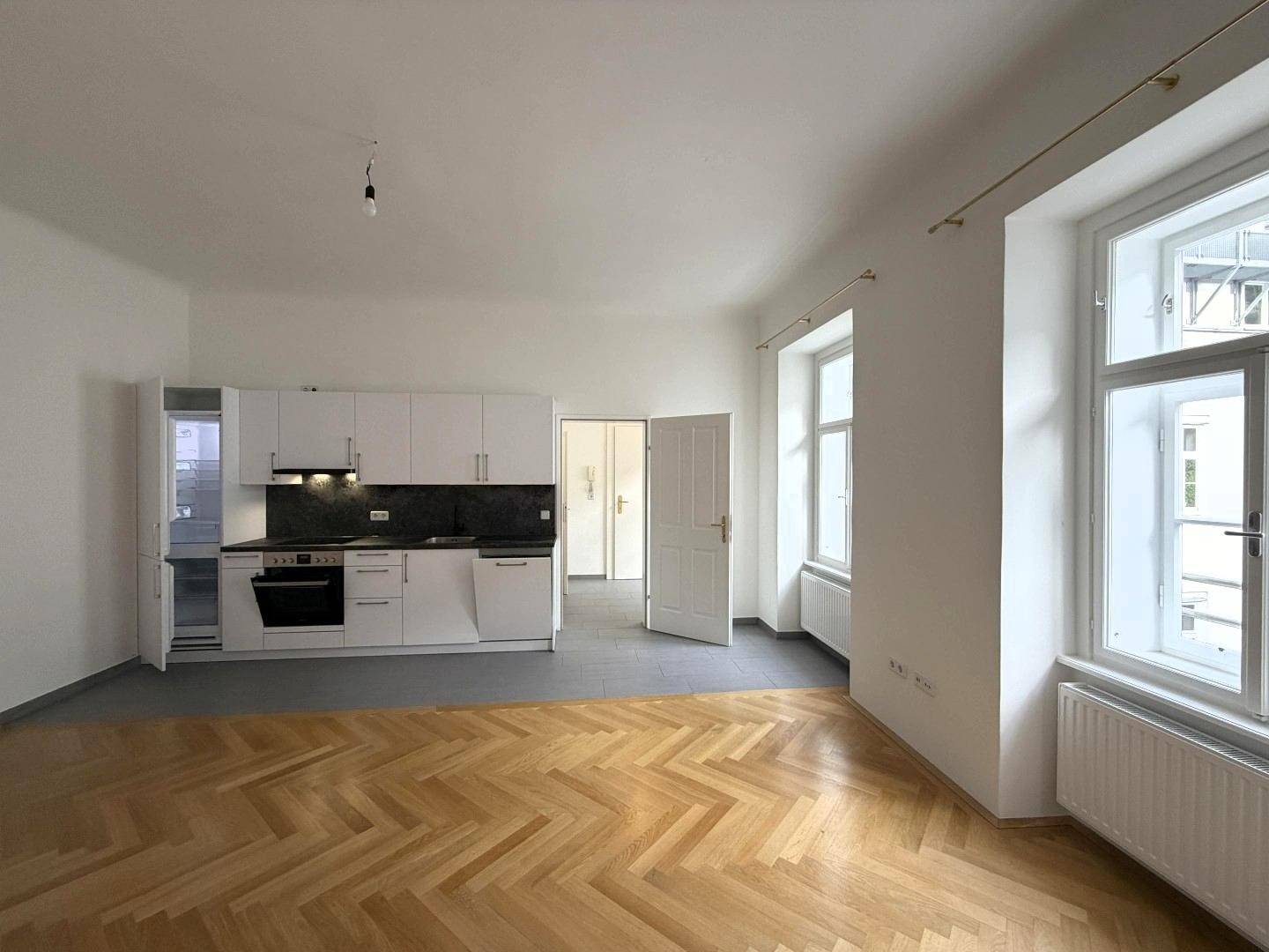 Ruhige Altbauwohnung mit Lift und Innenhoflage