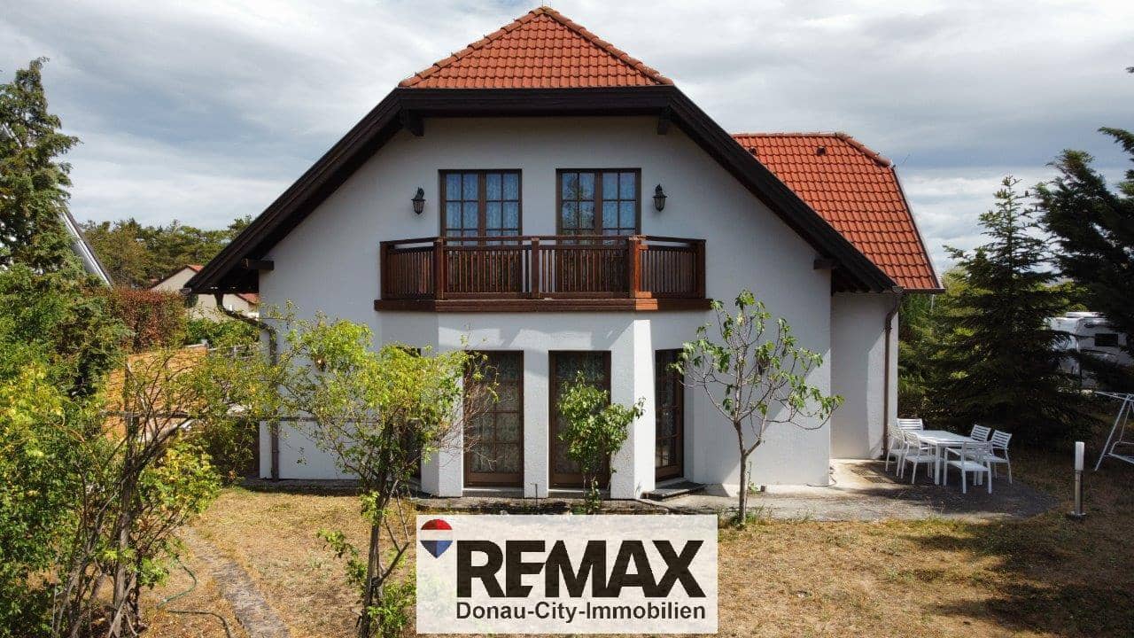 Sonniger Garten und Einliegeroption Familienwohnung