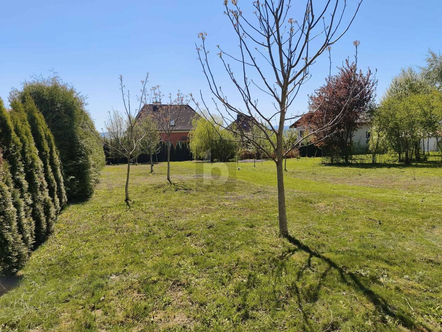 Anlegerwohnung on fully serviced building land without building obligation