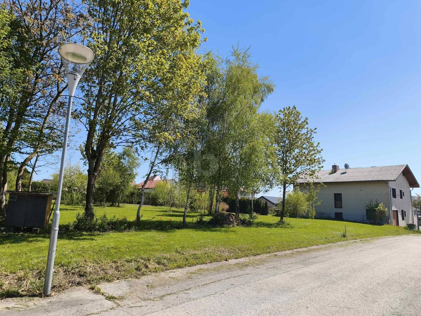 Anlegerwohnung on fully serviced building land without building obligation
