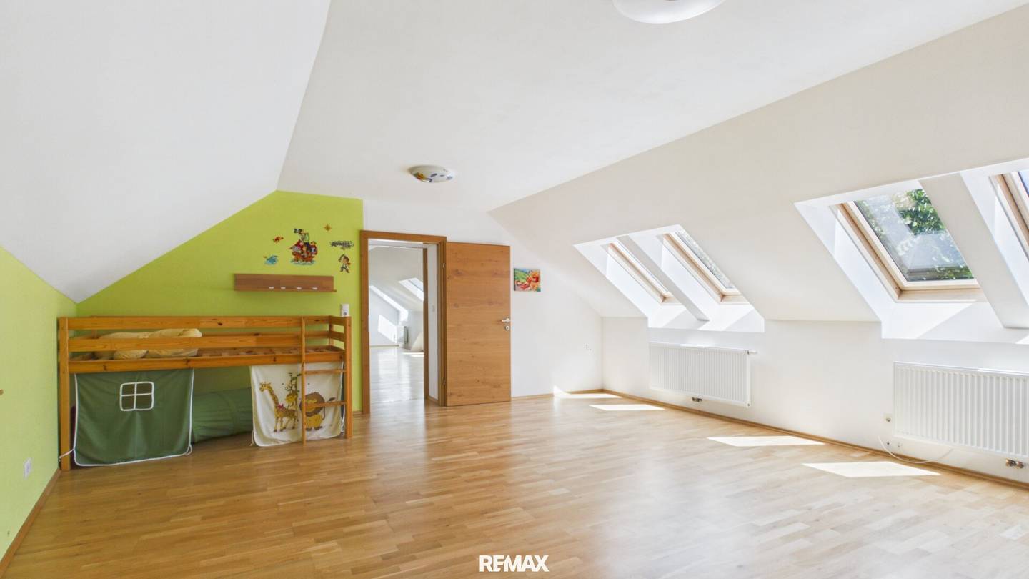 OPEN HOUSE SAT, 19.09. from 10:00 - CHARMING LARGE HOUSE in Jedenspeigen