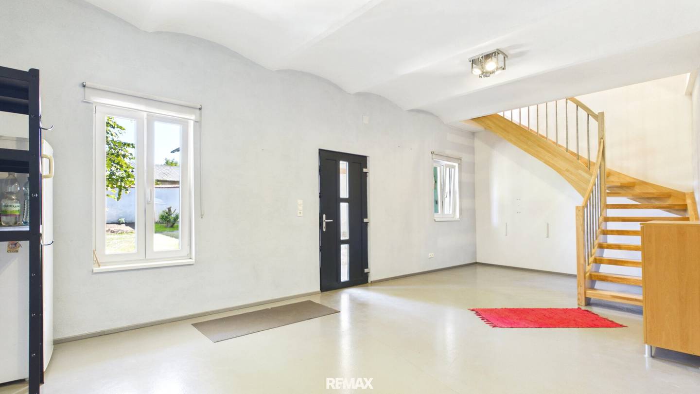OPEN HOUSE SAT, 19.09. from 10:00 - CHARMING LARGE HOUSE in Jedenspeigen