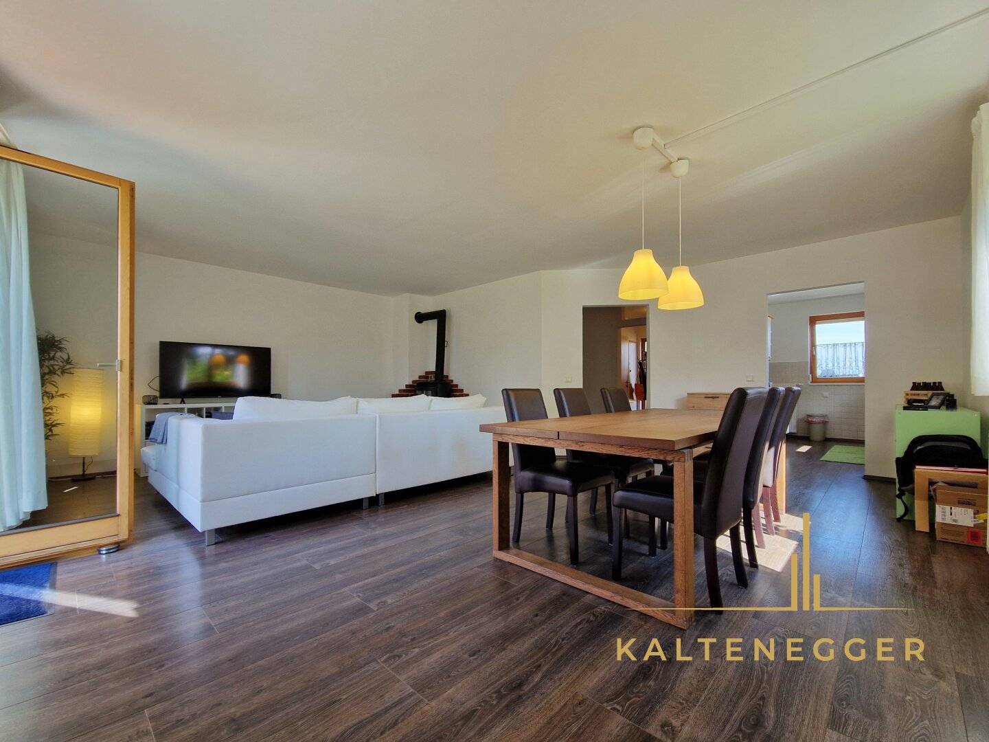 COMFORT OASIS: Charming semi-detached house in Seyring with garden, fireplace and modern amenities