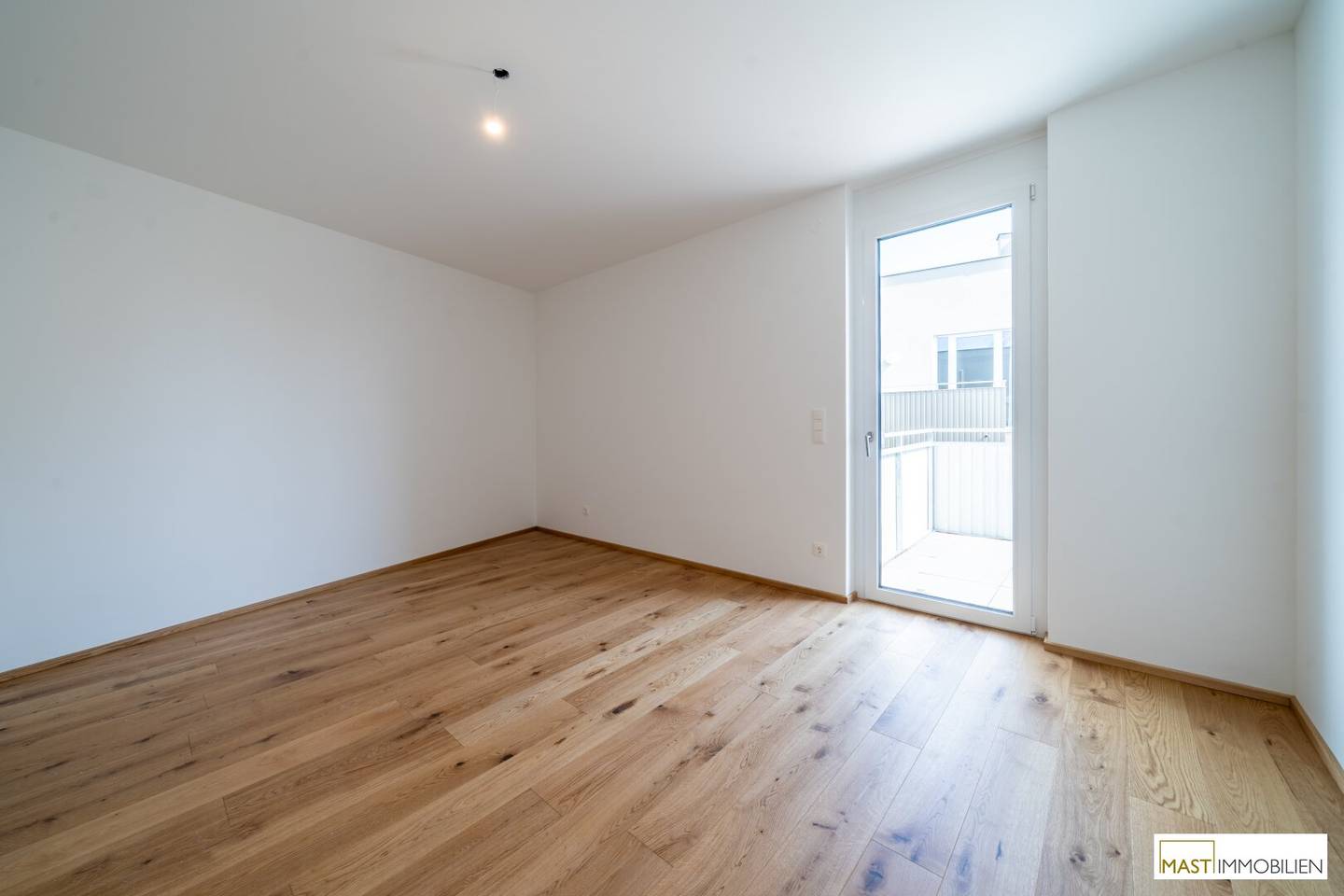Available for immediate move-in! Exclusive condominiums in Podersdorf directly at the lake! Holiday feeling guaranteed!