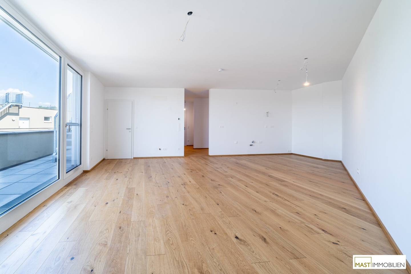 Sofort beziehbar! 3-Zimmer Wohnung mit Dachgeschosswohnung!