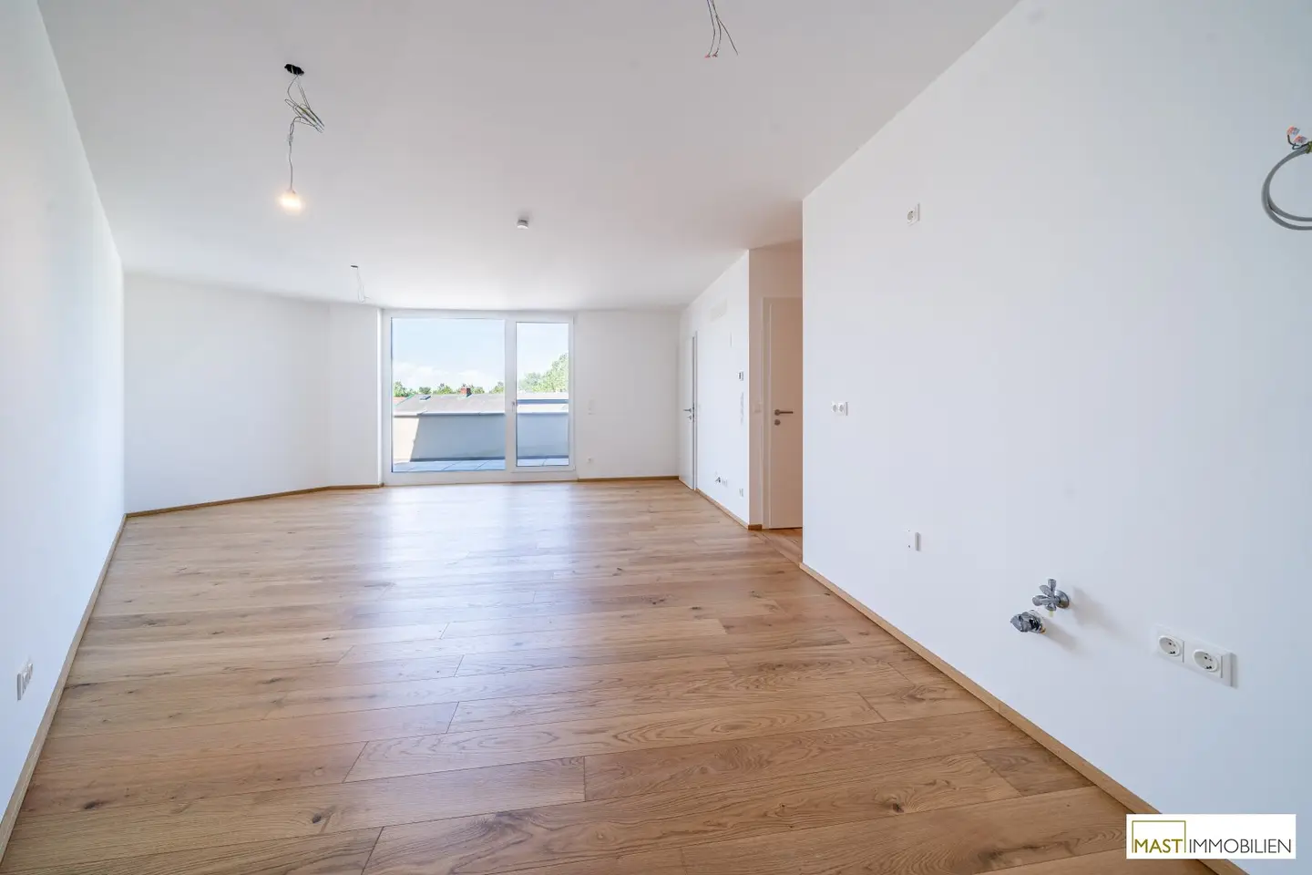 Sofort beziehbar! 3-Zimmer Wohnung mit Dachgeschosswohnung!