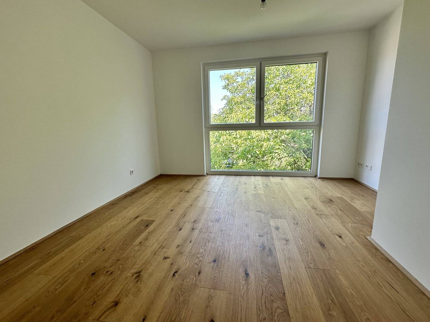 Traumhafte Terrassenwohnung mit hochwertigster Ausstattung! 2 Badezimmer - 2 Terrassen! Provisionsfrei für den Käufer
