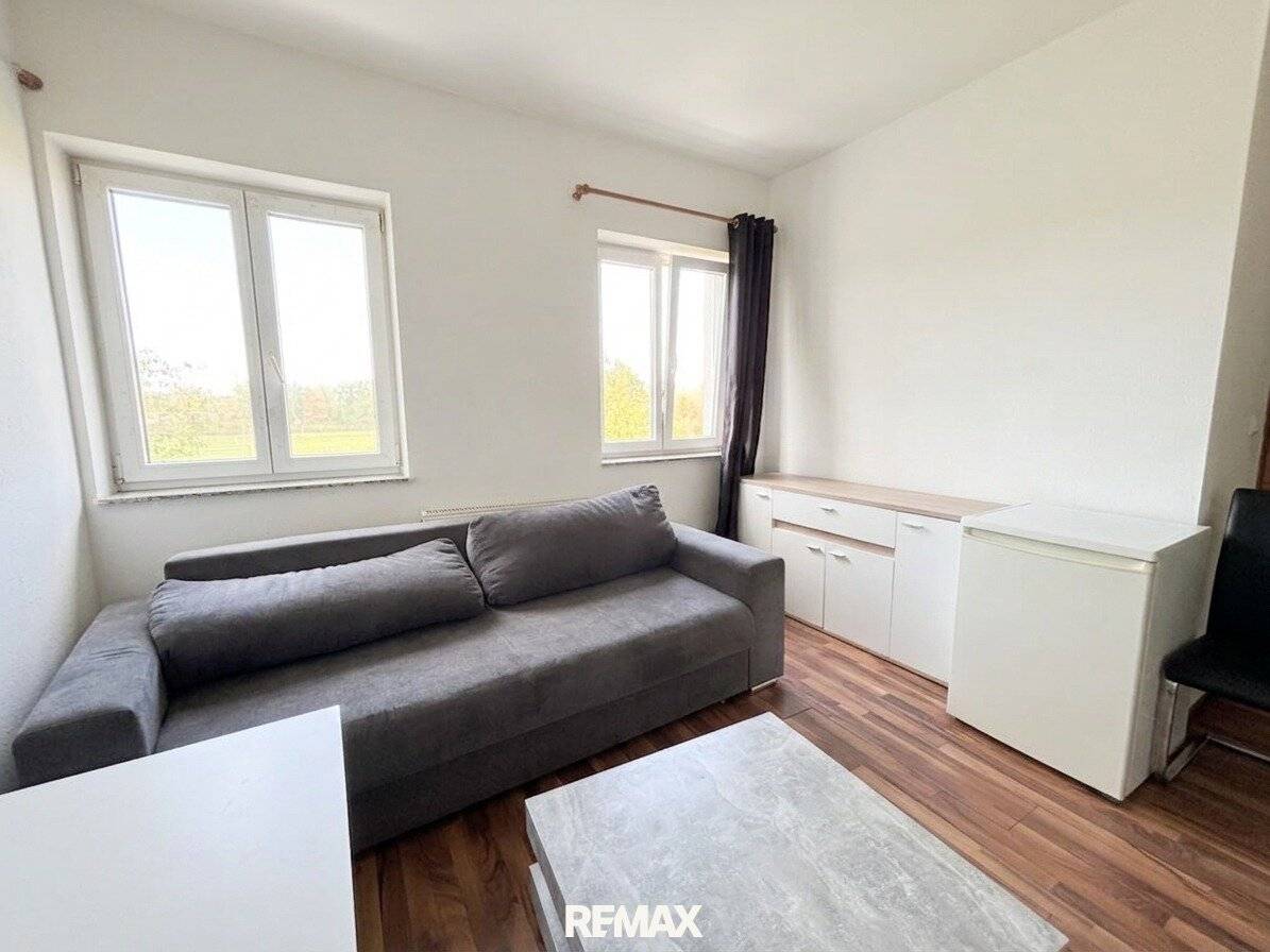 ANLEGERHIT – vermietetes Mini-Apartment mit Badezimmer in zentraler Lage! Nähe BMW, SKF!!!
