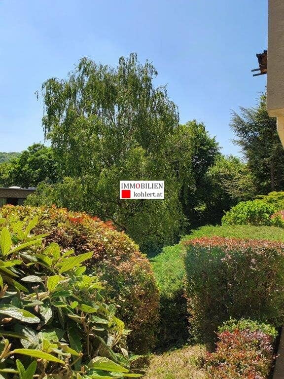 WOHNUNG IN GRÜN-RUHELAGE MIT TERRASSENBENÜTZUNG