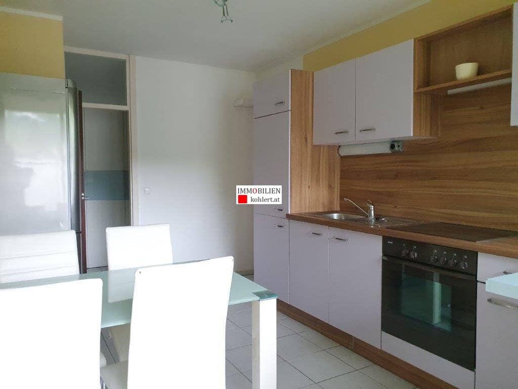 WOHNUNG IN GRÜN-RUHELAGE MIT TERRASSENBENÜTZUNG