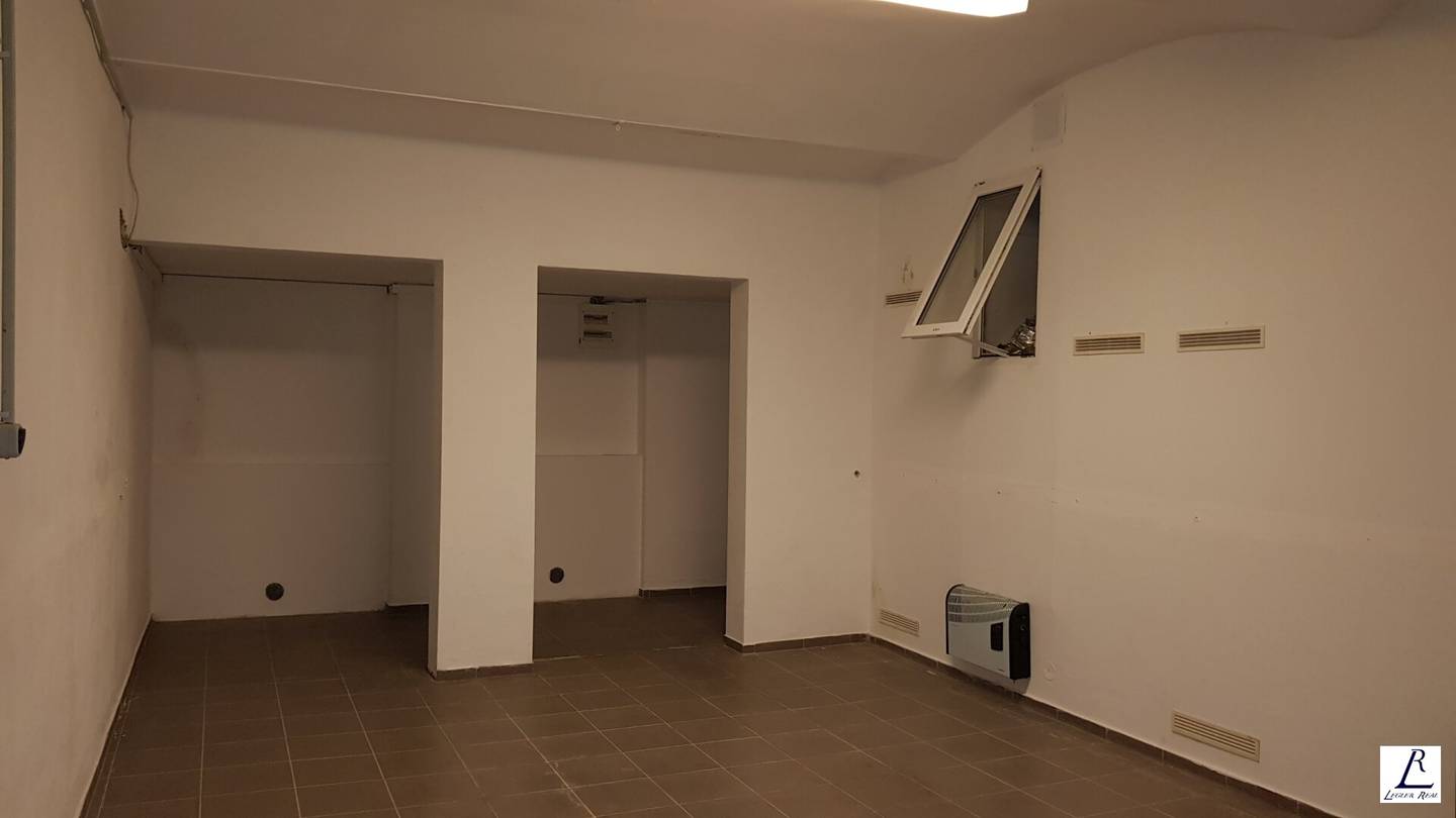 Basement storage 68 m²