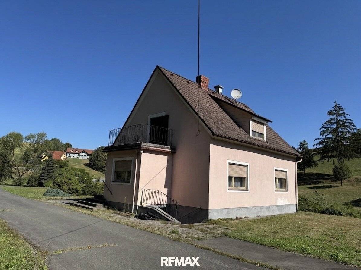 Residential house in need of renovation with large plot