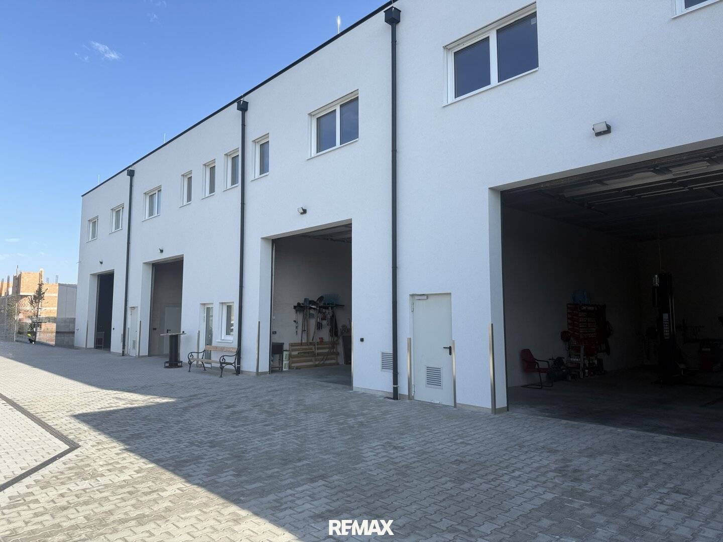 Werkstatt, Halle im  Industriezentrum nahe OutletCenter