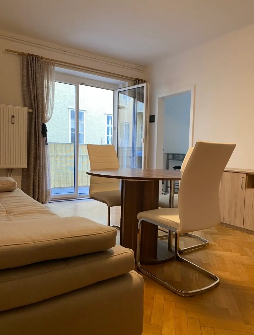 Commission free Wohnung at Tummelplatz with balcony