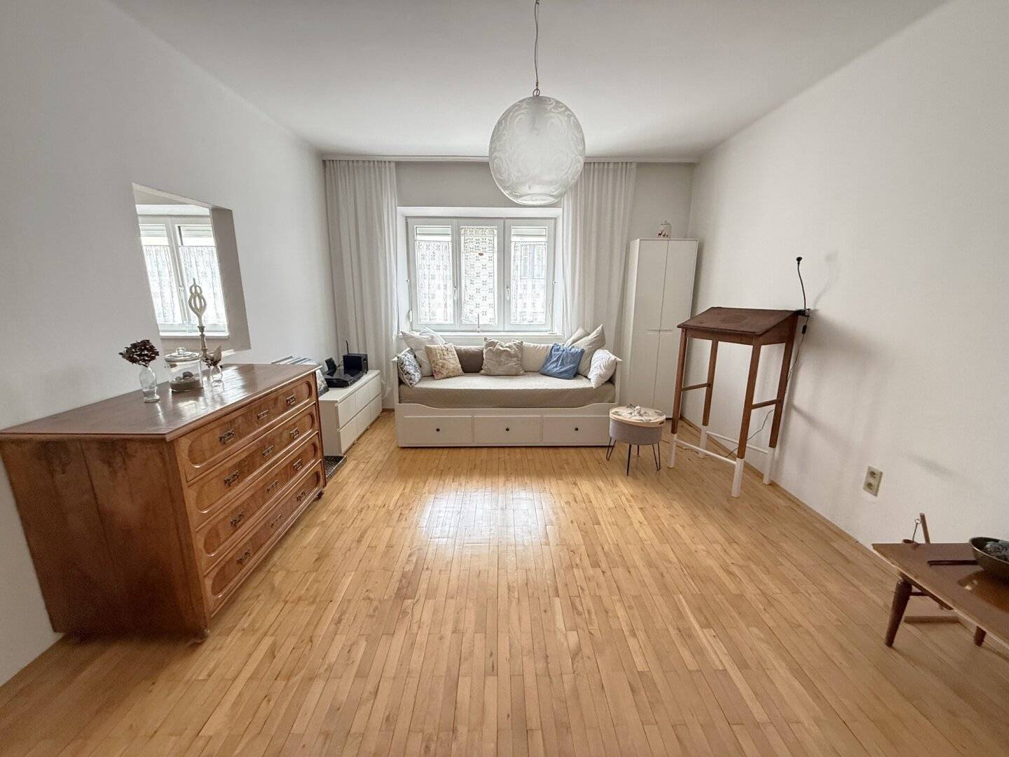 Charmantes Zuhause in Pradl – 3-Zimmer-Wohnung mit Ostbalkon und Gartenblick