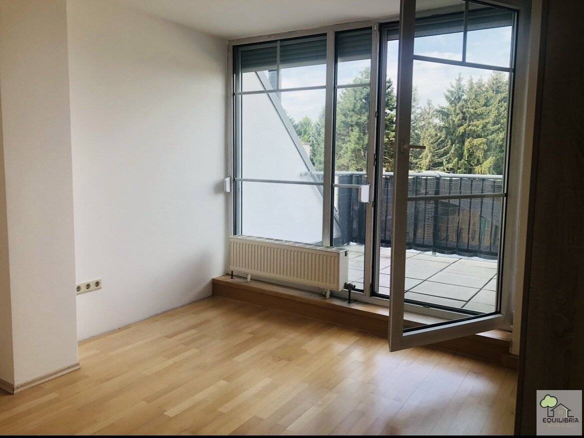 Quiet 2-room apartment with balcony and private parking space in St. Andrä Wördern
