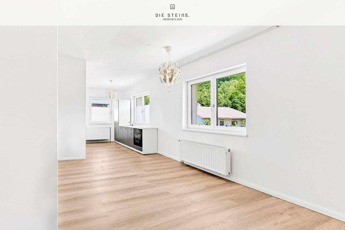 2-Zimmer-Wohnung mit Grünblick - Modernisiert, sofort bezugsbereit