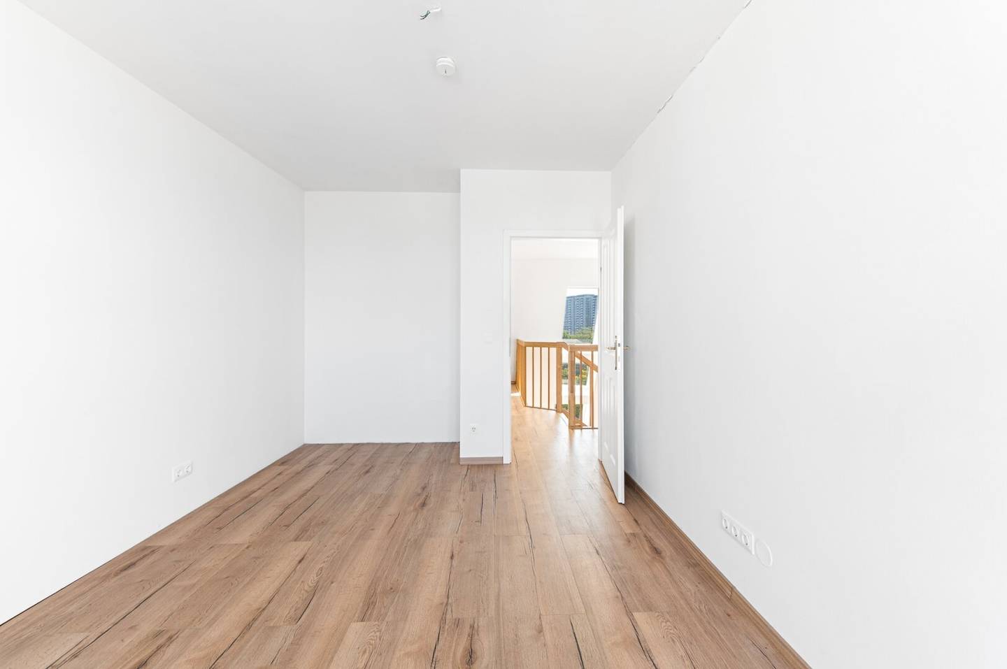 Wien liegt Ihnen zu Füßen: Dachgeschoßmaisonette mit Terrasse