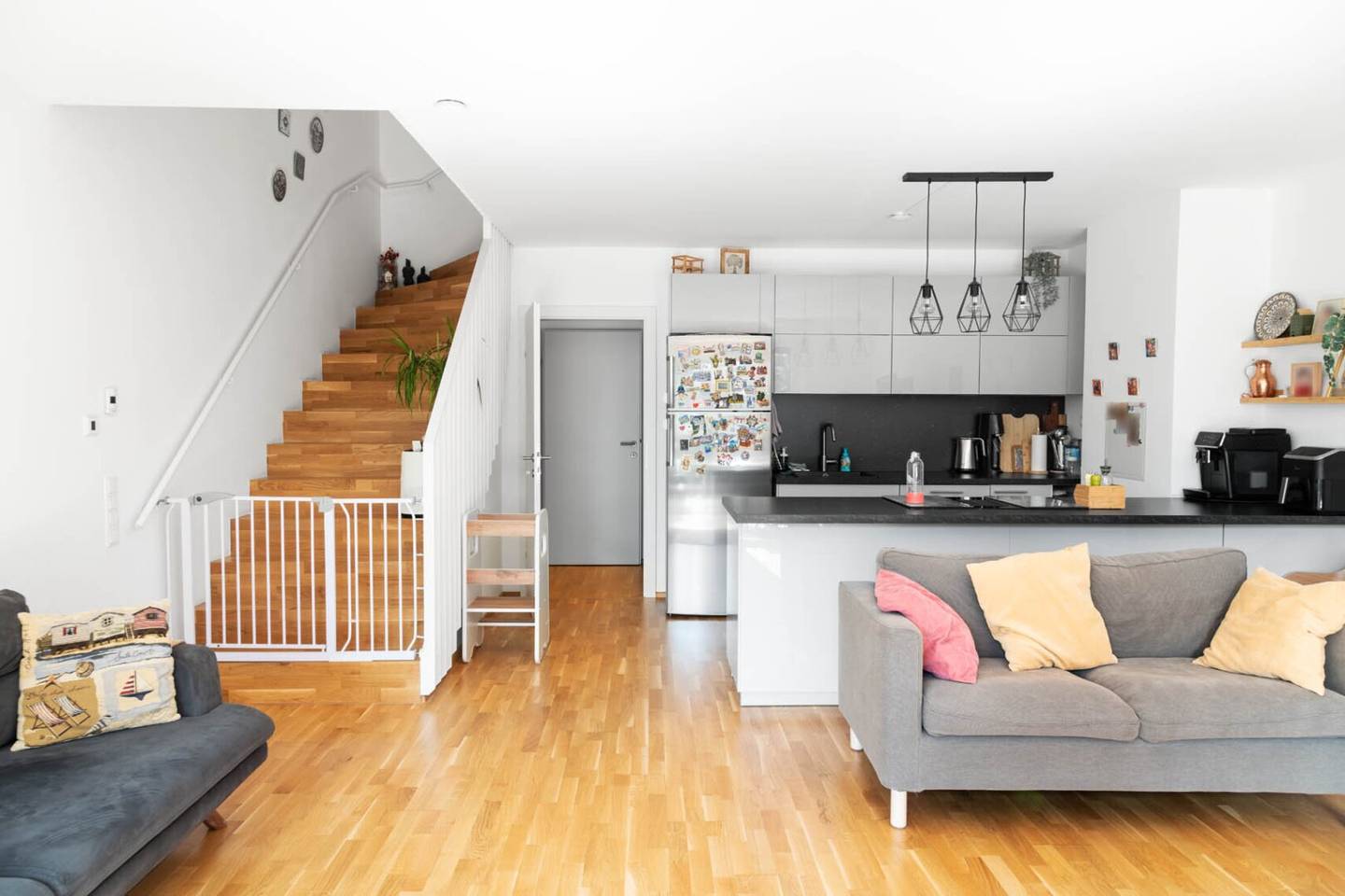 Living like in your own house – modern 3-room maisonette with private garden &amp; terrace