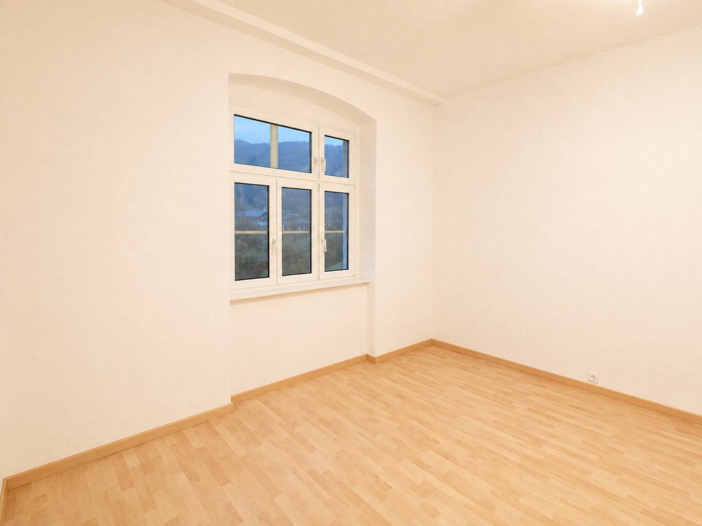 Für Eigennutzer &amp; Anleger | Charmante 2-Zimmer-Eigentumswohnung | 48 m² | Ideale Bahnanbindung nach Wien