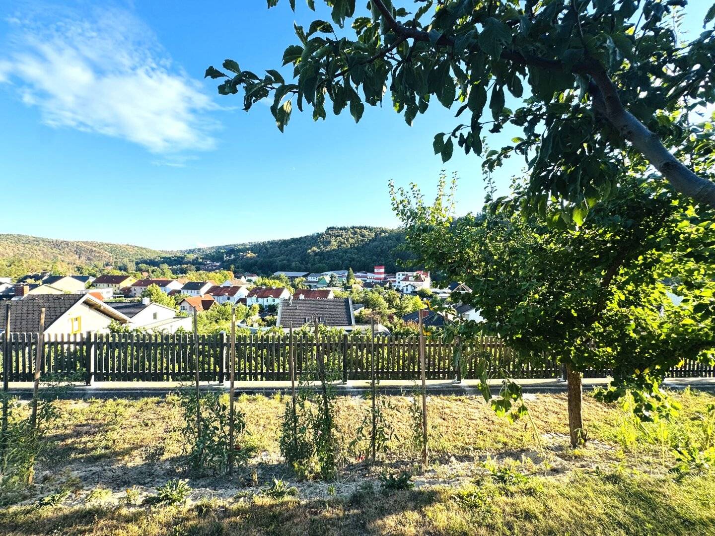 WOHNEN AM WEINBERG MIT WEITBLICK ÜBER DAS KREMSTAL