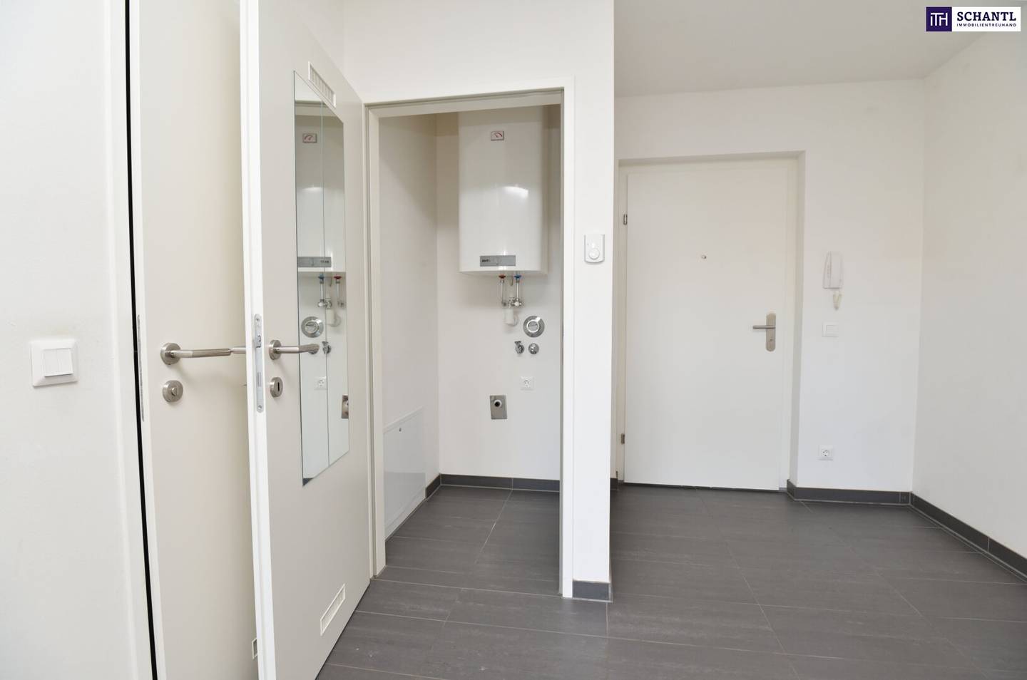 Save with Geothermal Energy: Bright, Quiet Corner Apartment Facing the Courtyard in Graz