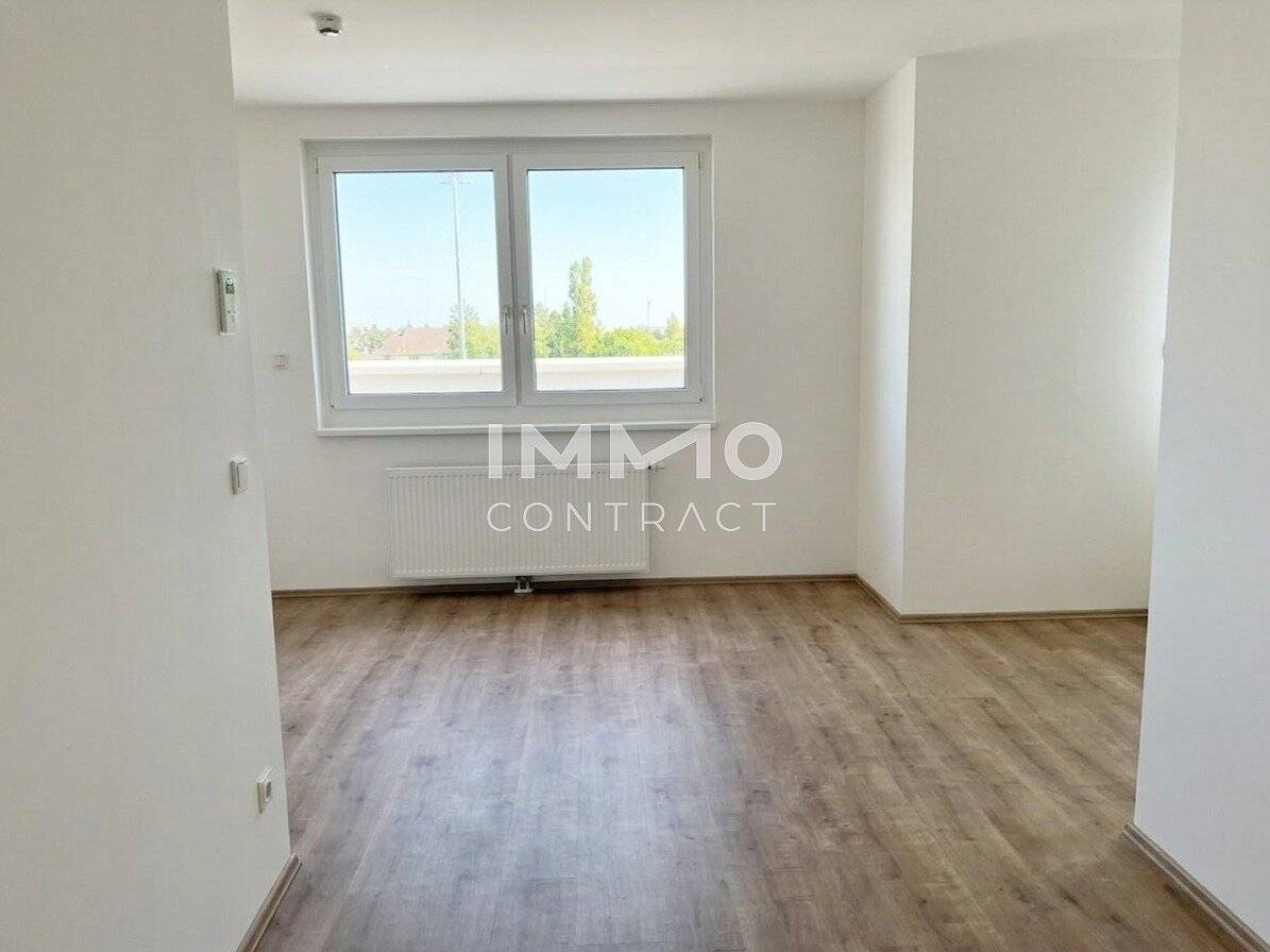 Beautiful first occupancy apartment with roof terrace