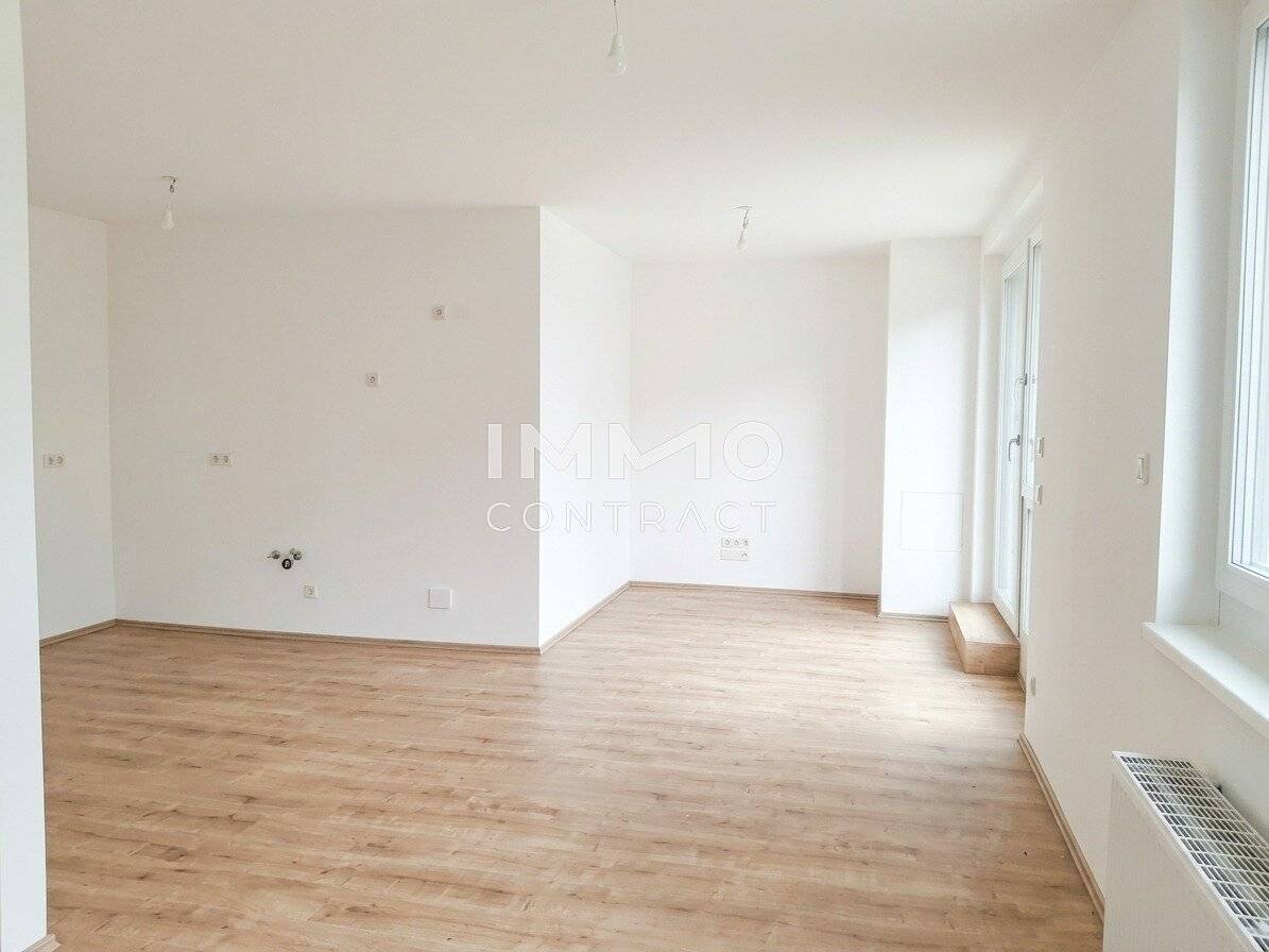 Living with Distant View – Attractive 2-Room Attic Apartment in First Occupancy