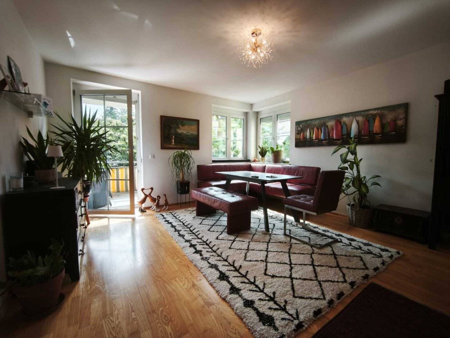 Modern 3-room apartment with balcony and garage in Villach – comfortable and central