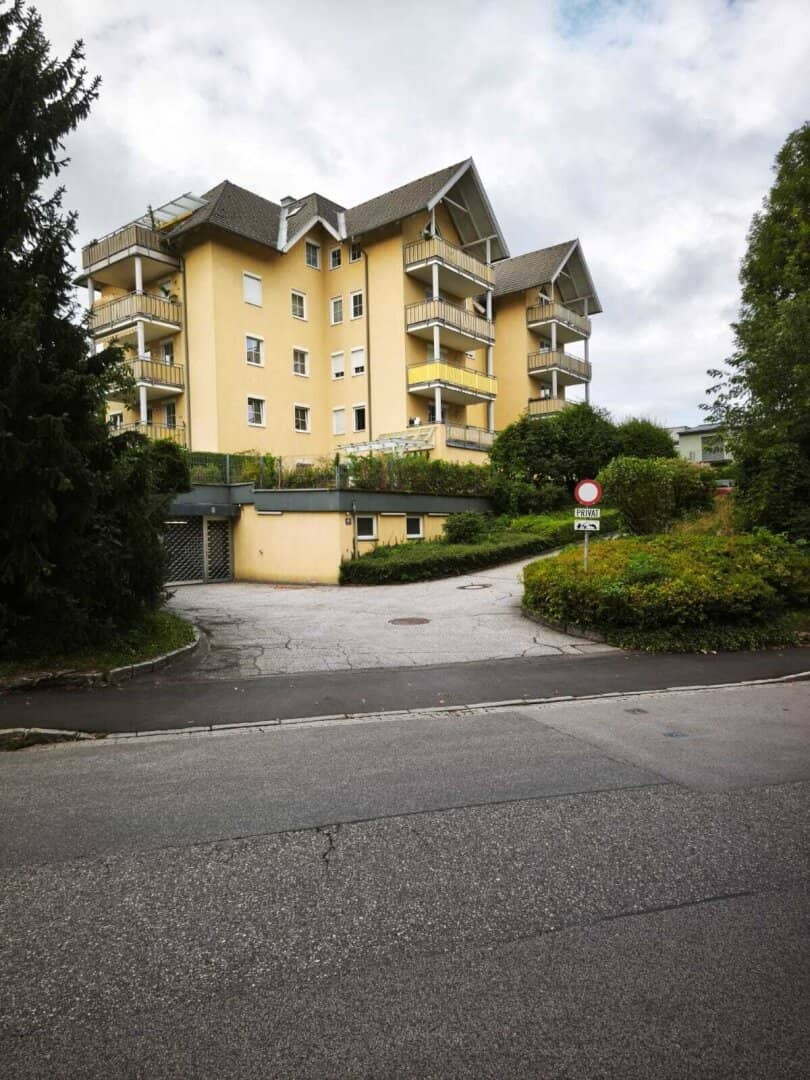 Modern 3-room apartment with balcony and garage in Villach – comfortable and central