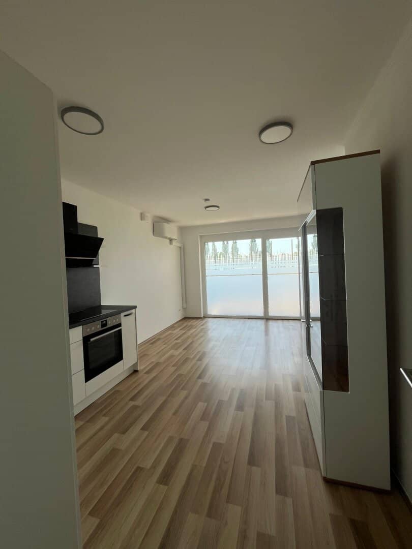Teilmöblierte 2-Zimmerwohnung mit Garten und Klimaanlage in zentraler Lage - LEOBERSDORF