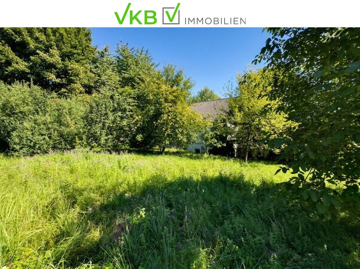 SEEWALCHEN AM ATTERSEE: Grundstück mit großem Potenzial in begehrter Lage!