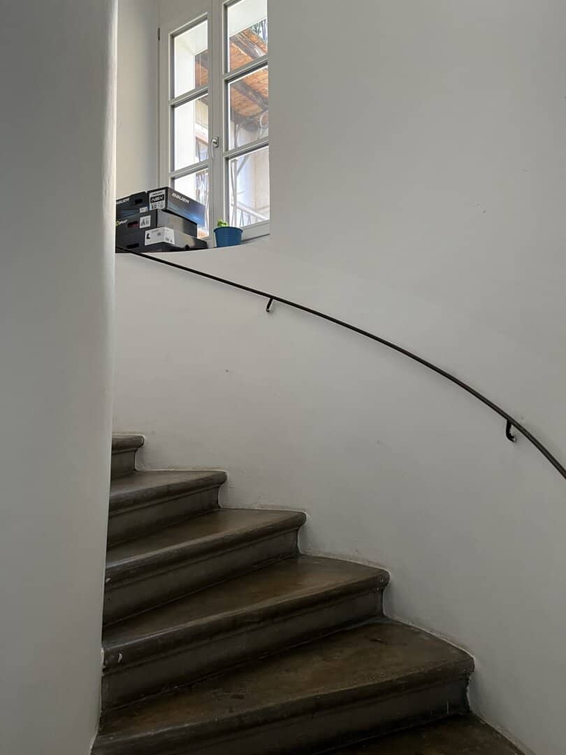 IBK-Wilten: 2-room apartment with loggia in perfect location near clinic and center