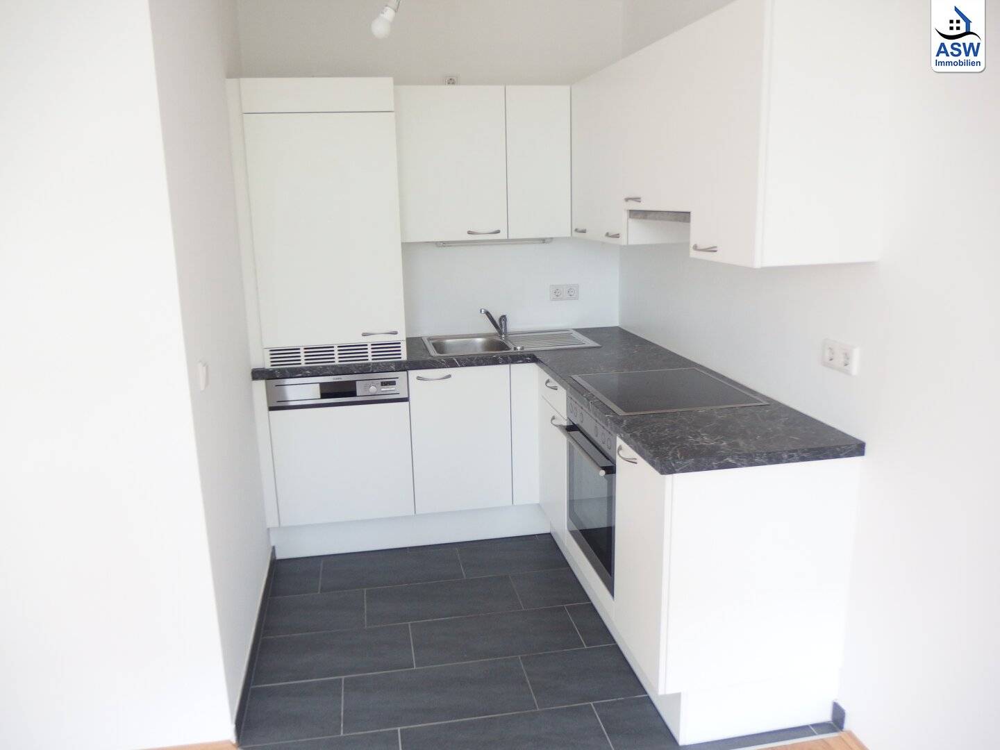 Pretty 2-room apartment with sunny balcony near U4 Längenfeldgasse