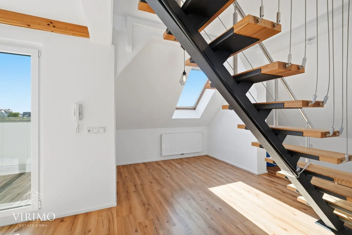 Rented maisonette apartment with balcony, garden, air conditioning and parking space in Wels