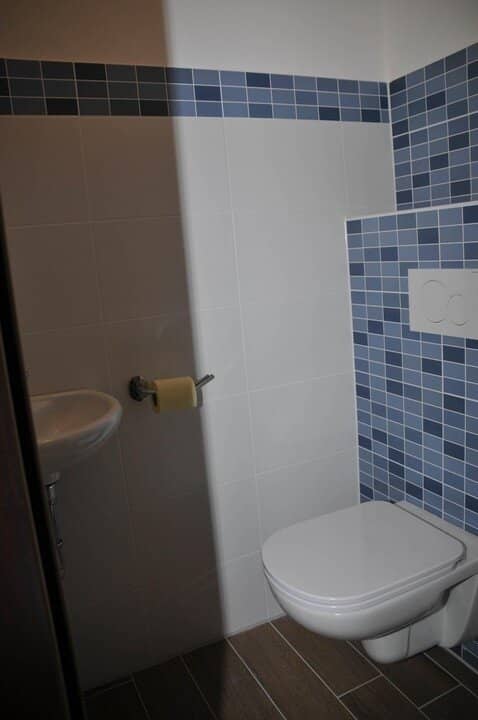 Balcony apartment - 4 bedrooms - commission-free from 1 December 2026 - 1055.00 EUR (heating, taxes, all inclusive)