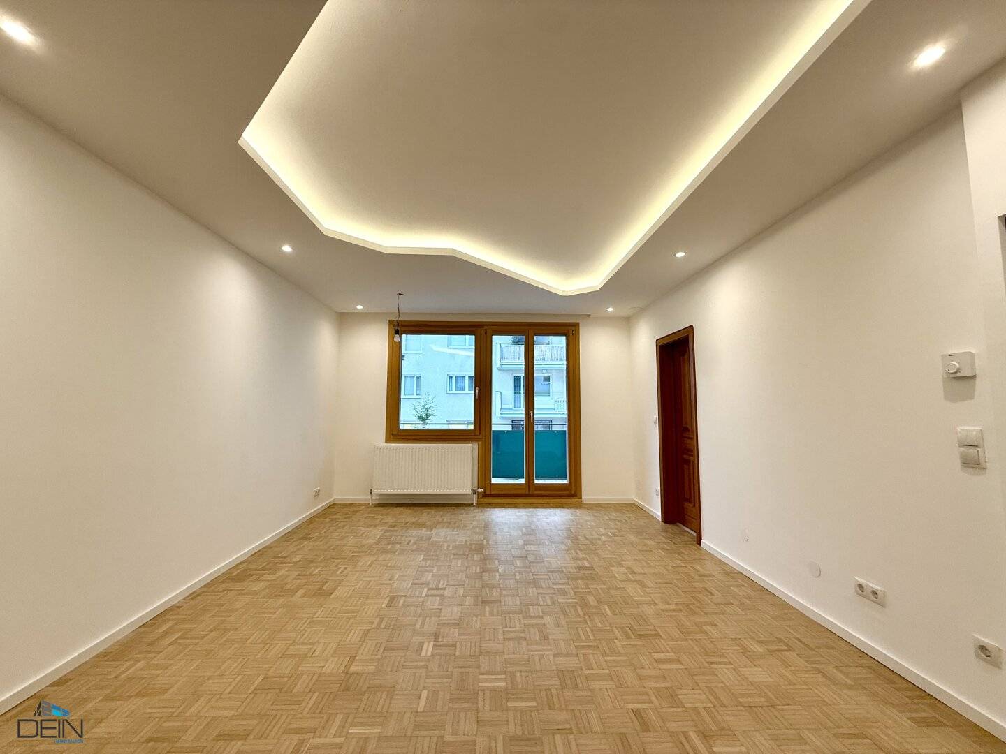 NEU! VERMIETETE 2 ZIMMER WOHNUNG MIT EINEM BALKON IN HOFRUHELAGE!